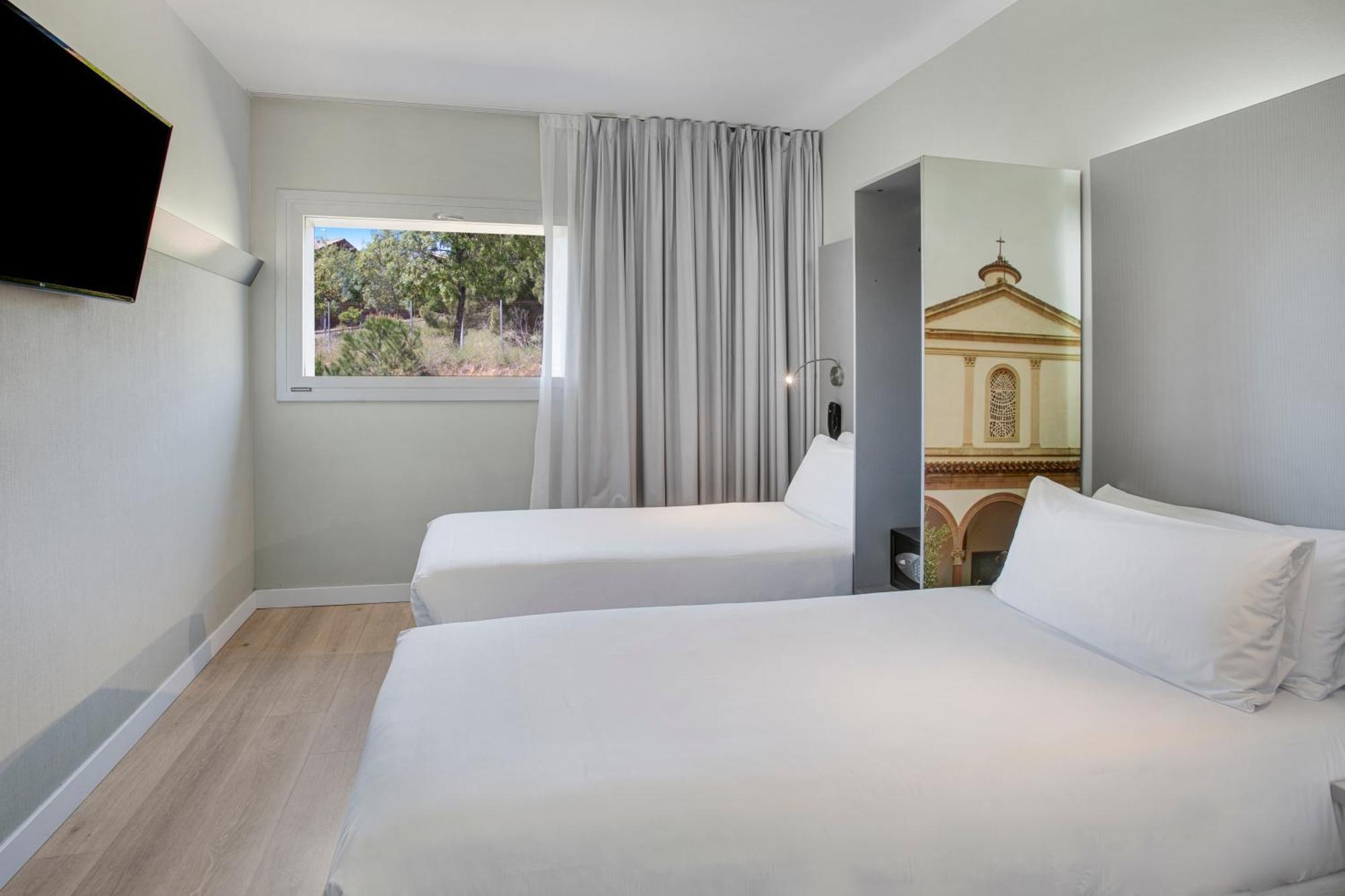 B&B Hotel Figueres Figueres  Buitenkant foto